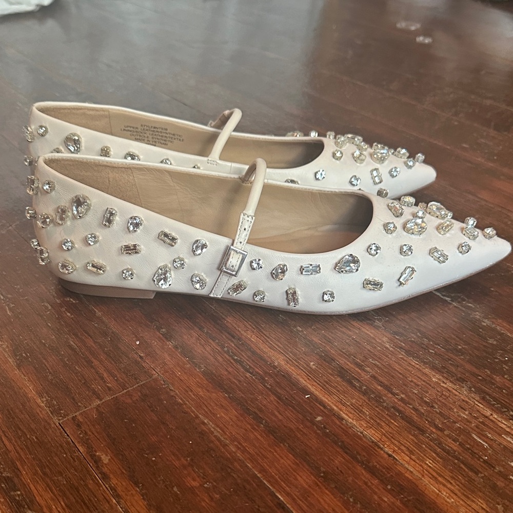 Madewell Cream Textured Surface